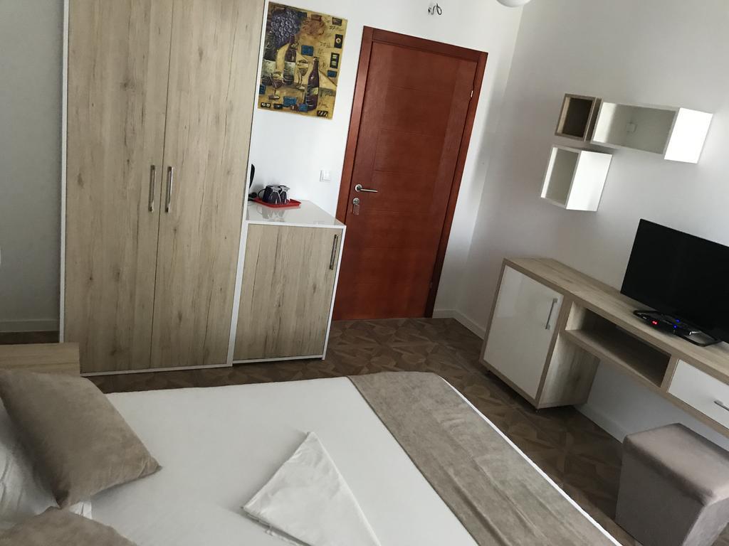 Apartments Stanaj Ulcinj Buitenkant foto
